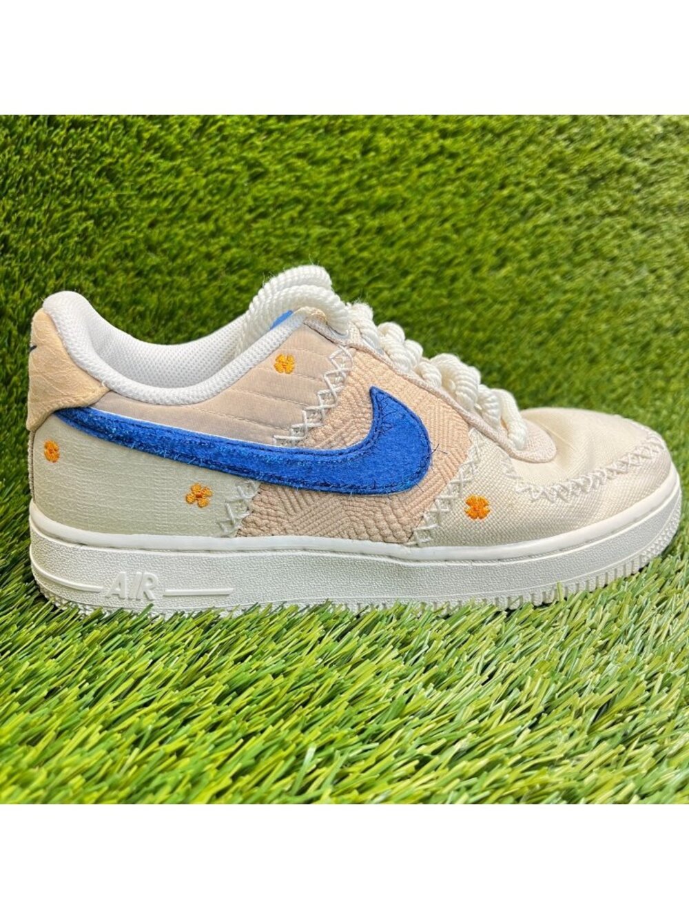 Nike Air Force 1 '07 Low Womens Size 7 Beige Blue White Athletic Shoes Sneakers